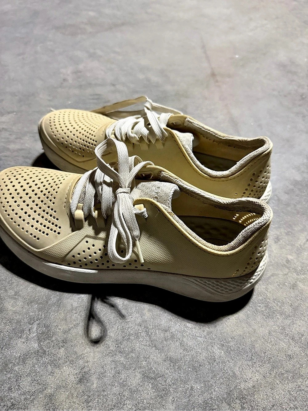 Crocs LiteRide Pacer Women's Sneakers Tan W11
